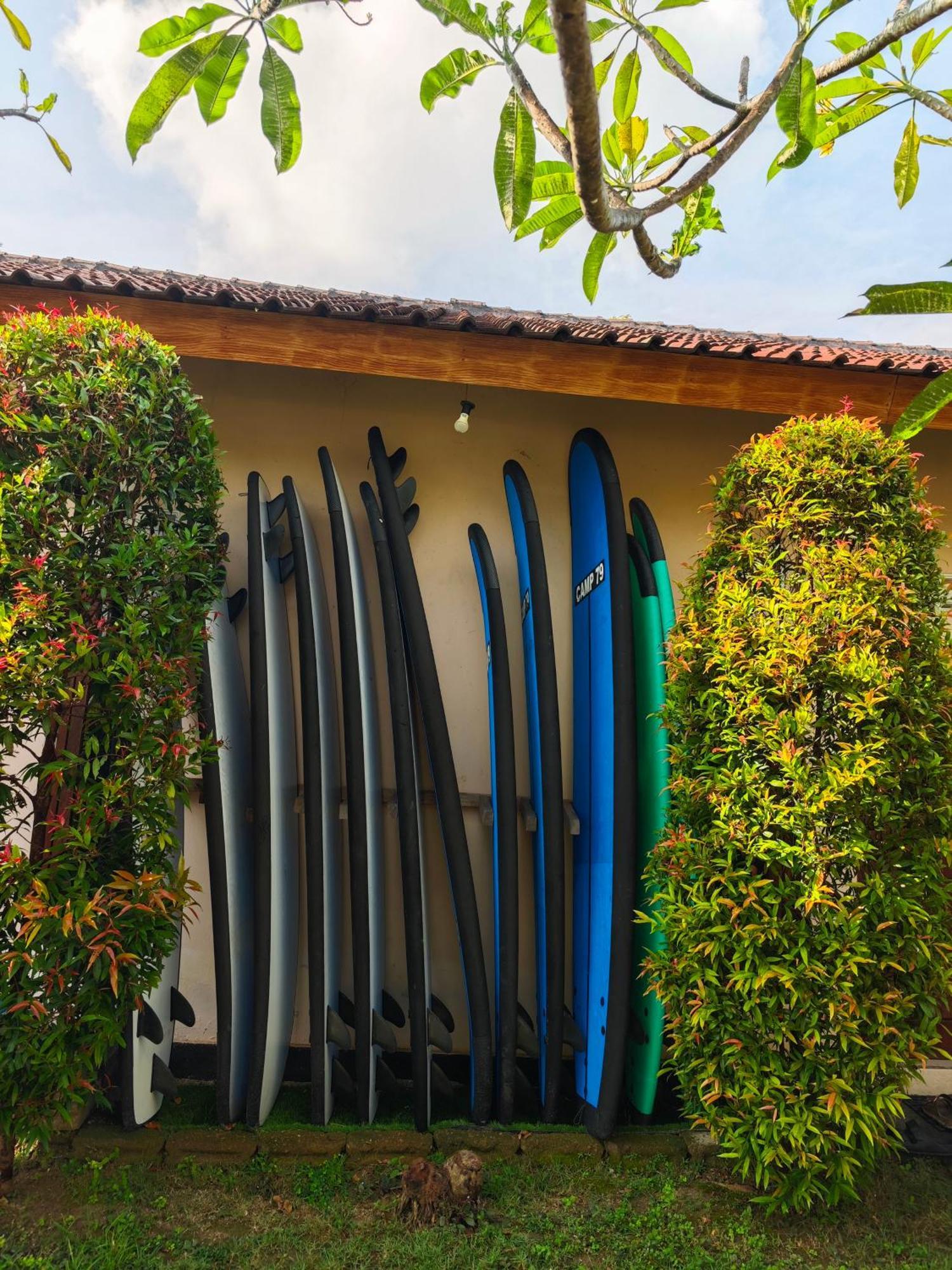 فندق Surf Camp 79 Kuta  المظهر الخارجي الصورة